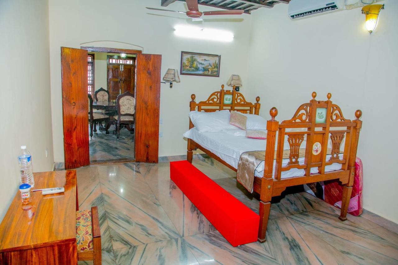 Trium Heritage Villa Chengannur Екстер'єр фото