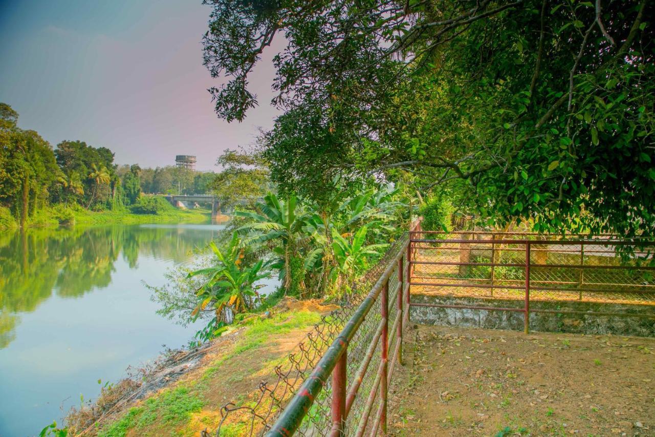 Trium Heritage Villa Chengannur Екстер'єр фото